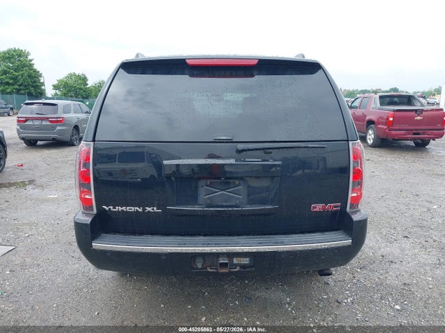 GMC Yukon Denali