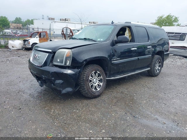 GMC Yukon Denali