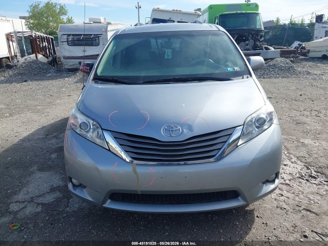 Toyota Sienna Xle 7 Passenger