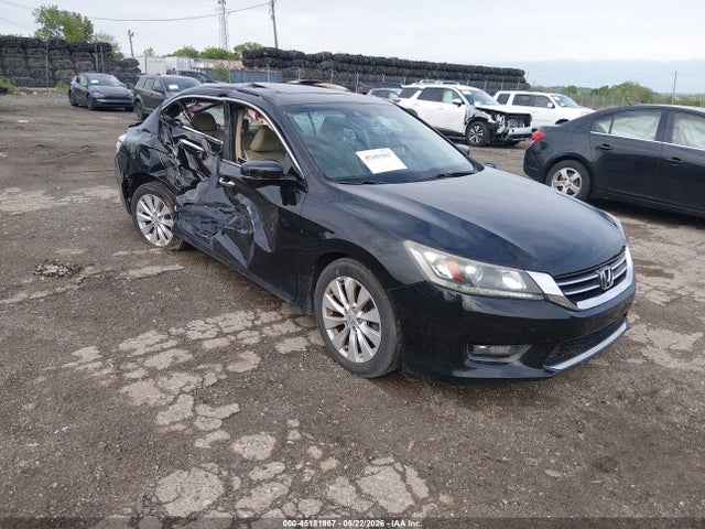 Salvage Honda Accord Image