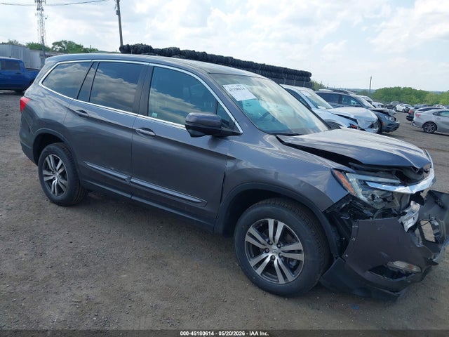 Salvage Honda Pilot Image