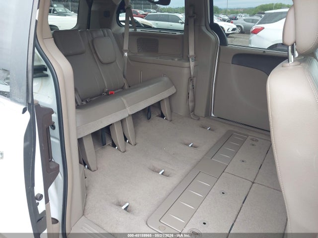 Chrysler Town & Country Touring-l