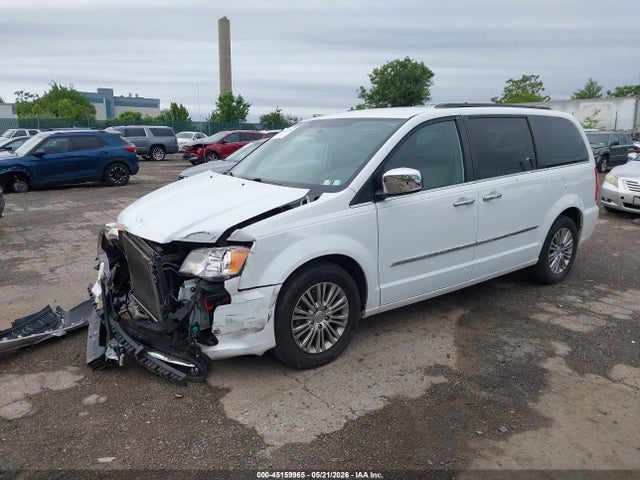 Chrysler Town & Country Touring-l