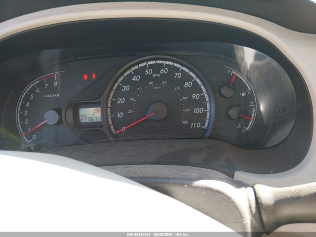 Toyota Sienna Le V6