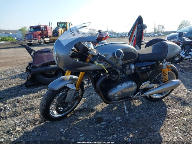 Triumph Thruxton 1200 R