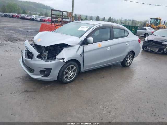 Mitsubishi Mirage Es