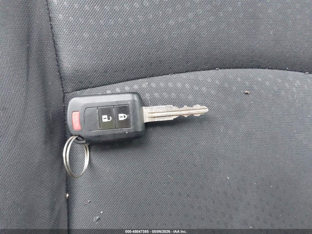 Mitsubishi Mirage Es