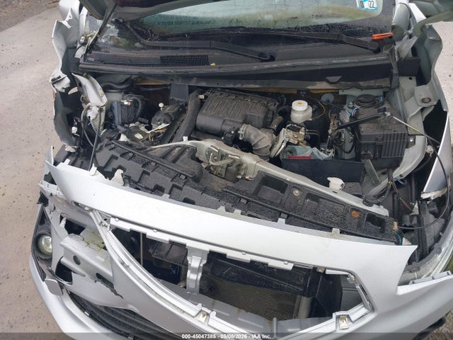 Mitsubishi Mirage Es