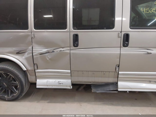 GMC Savana Upfitter