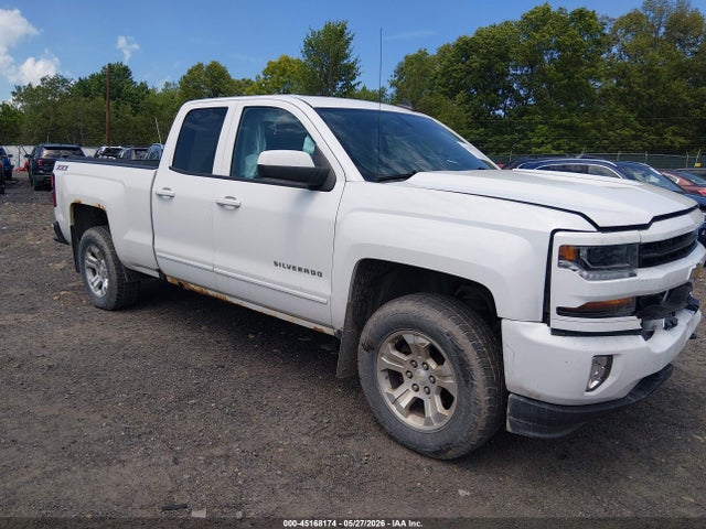 Salvage Chevrolet Silverado 1500 Image