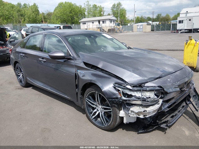 Salvage Honda Accord Image