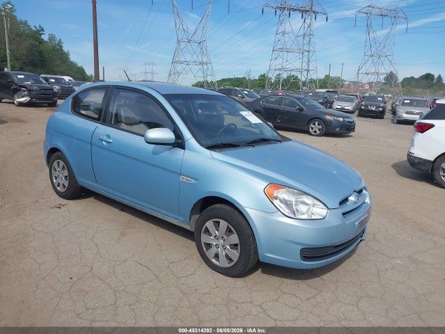 Salvage Hyundai ACCENT Image