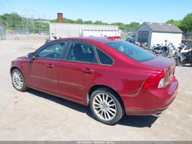 Volvo S40 T5