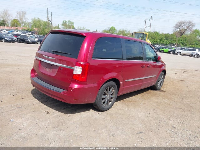 Chrysler Town & Country S