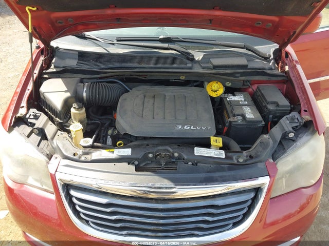 Chrysler Town & Country S