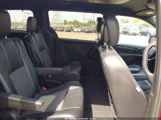 Chrysler Town & Country S