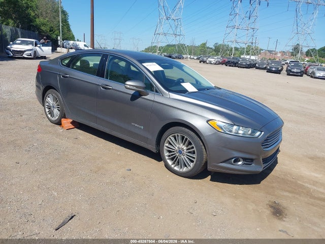 Salvage Ford Fusion Image