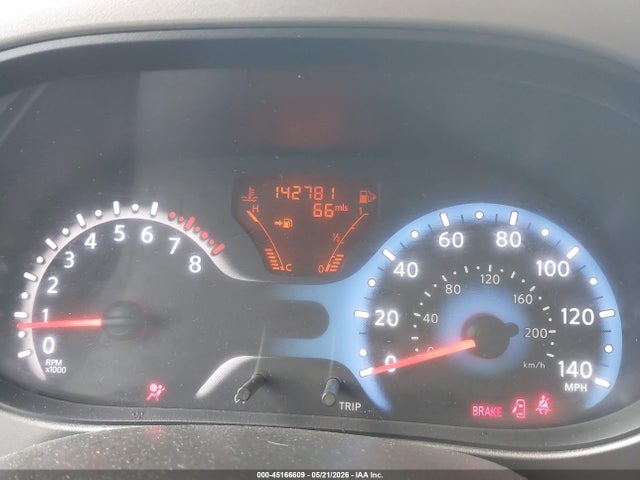 Nissan cube 1.8