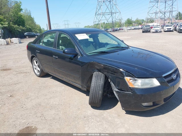 Salvage Hyundai SONATA Image
