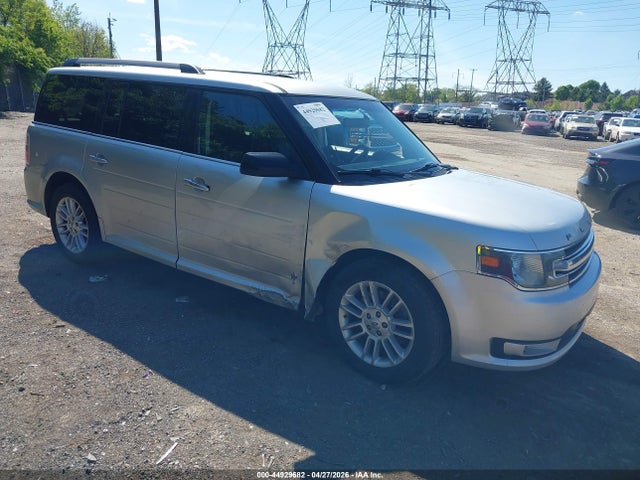 Salvage Ford Flex Image