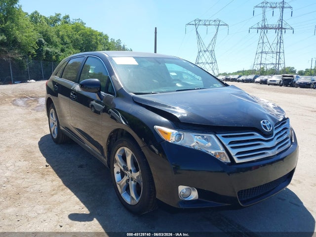 Salvage Toyota Venza Image