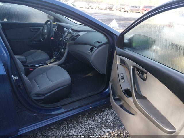 Hyundai ELANTRA Se