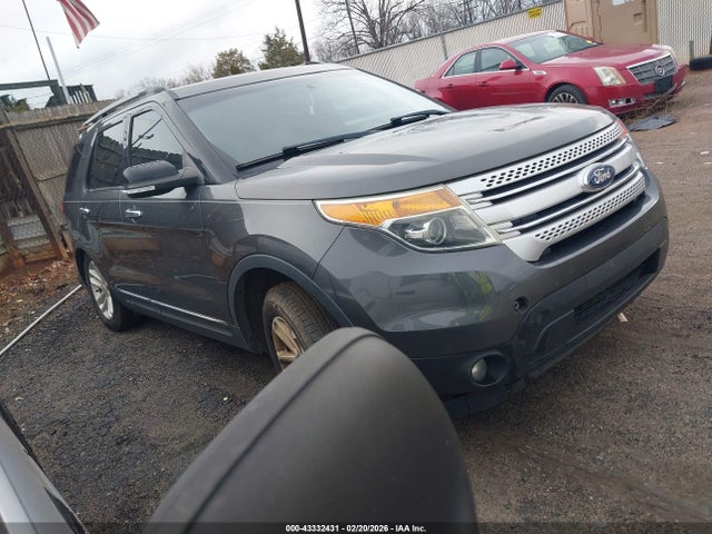 Salvage Ford Explorer Image
