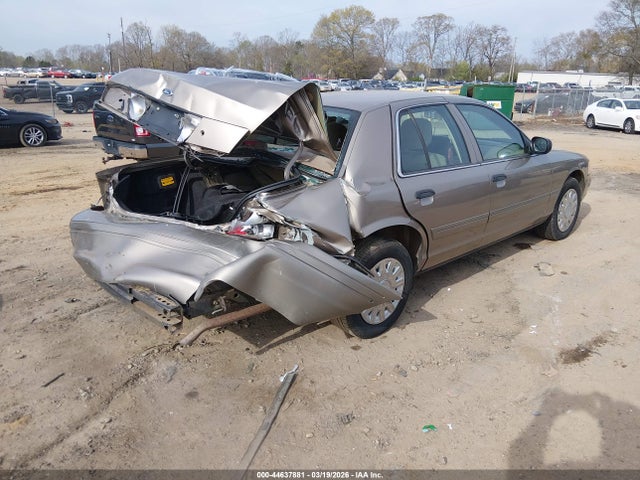 Ford Crown Victoria Standard