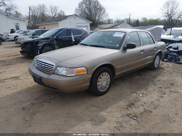 Ford Crown Victoria Standard