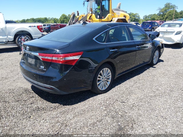 Toyota Avalon Hybrid Limited