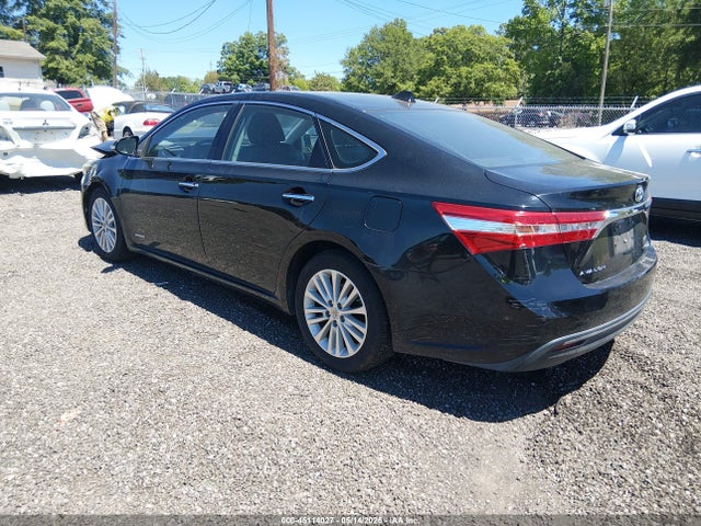 Toyota Avalon Hybrid Limited