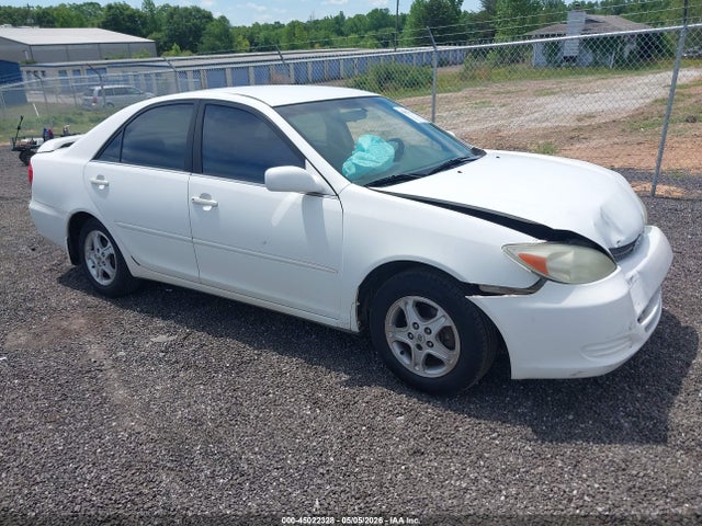 Salvage Toyota Camry Image