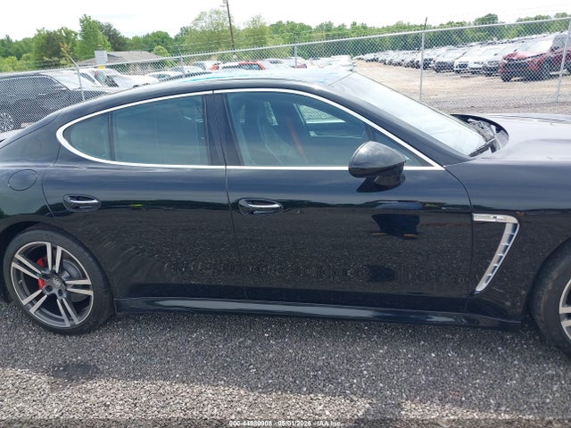 Porsche Panamera Turbo