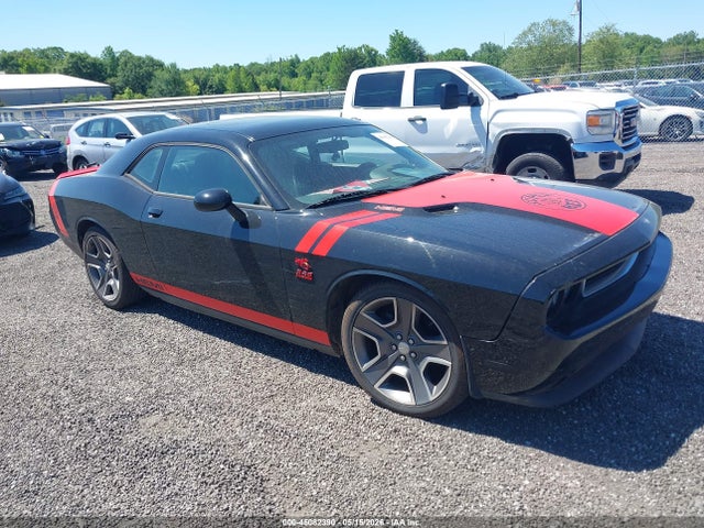 Salvage Dodge Challenger Image