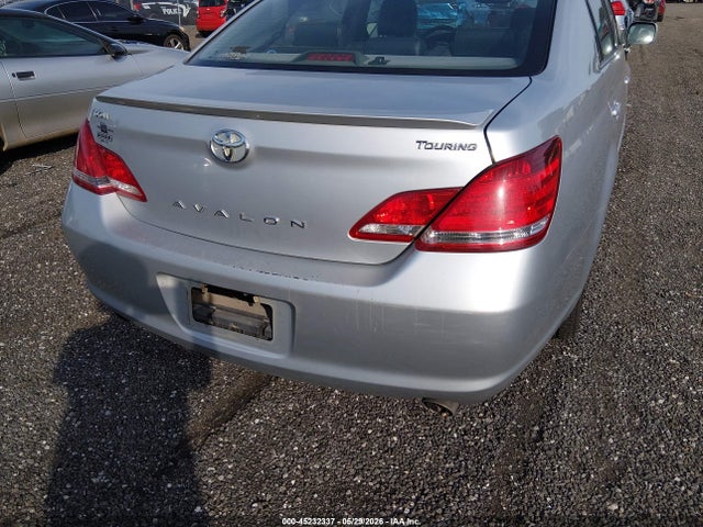 Toyota Avalon Touring