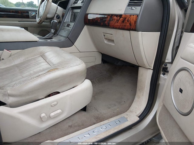 Lincoln Navigator