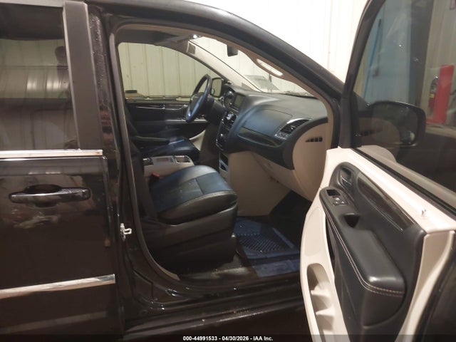 Chrysler Town & Country Touring