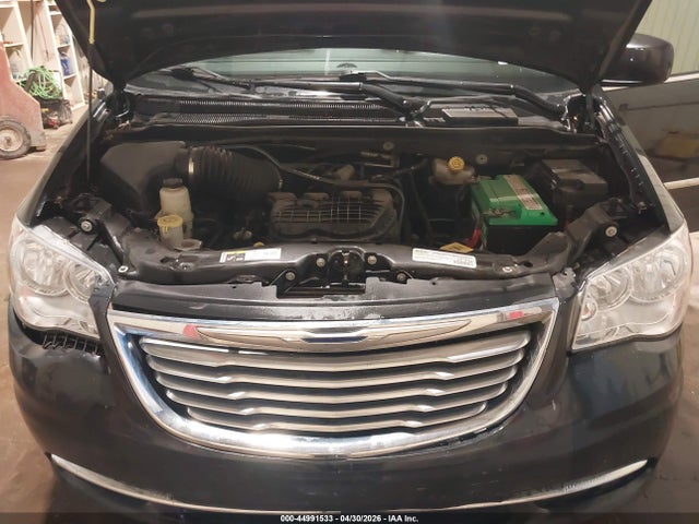 Chrysler Town & Country Touring