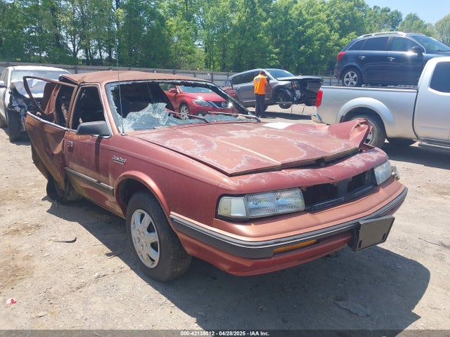 Salvage Oldsmobile Cutlass Ciera Image