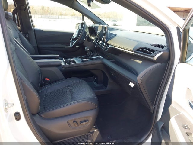 Toyota Sienna 25th Anniversary Edition