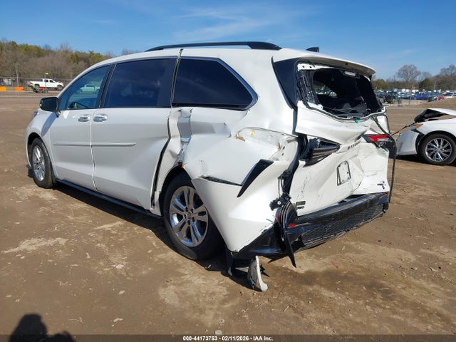 Toyota Sienna 25th Anniversary Edition
