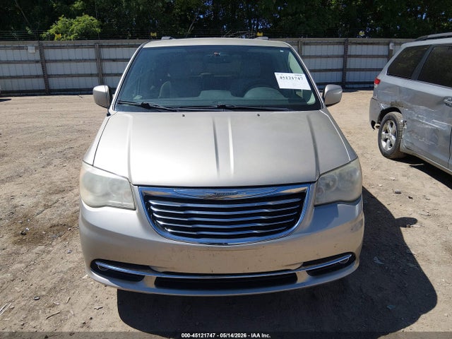 Chrysler Town & Country Touring