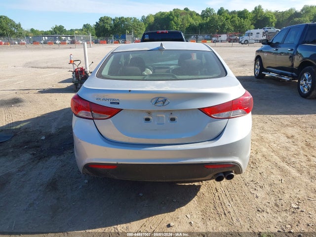 Hyundai ELANTRA Gs