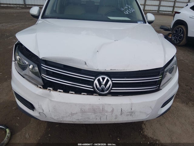 Volkswagen Tiguan S