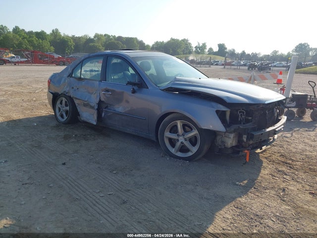 Salvage Hyundai SONATA Image
