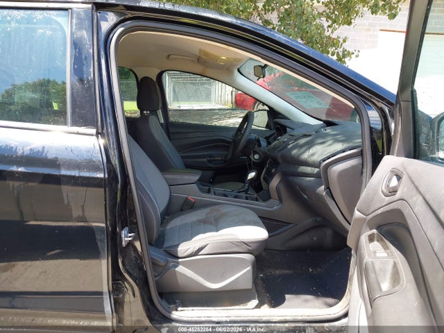 Ford Escape S
