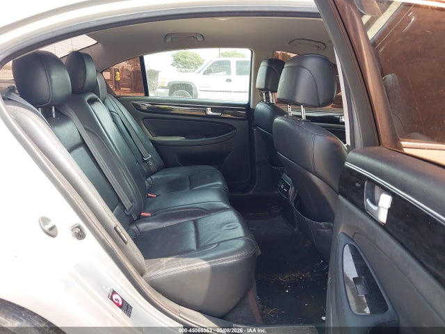 Hyundai Genesis 3.8
