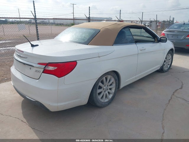 Chrysler 200 Touring