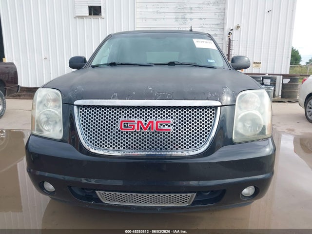 GMC Yukon Denali