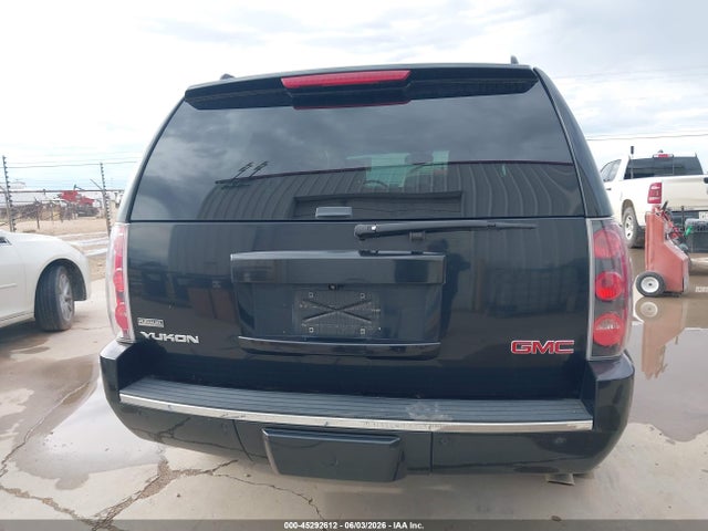 GMC Yukon Denali